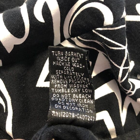 G-Unit T-shirt with Large Keyhole in Back Size Large - Picture 6 of 6